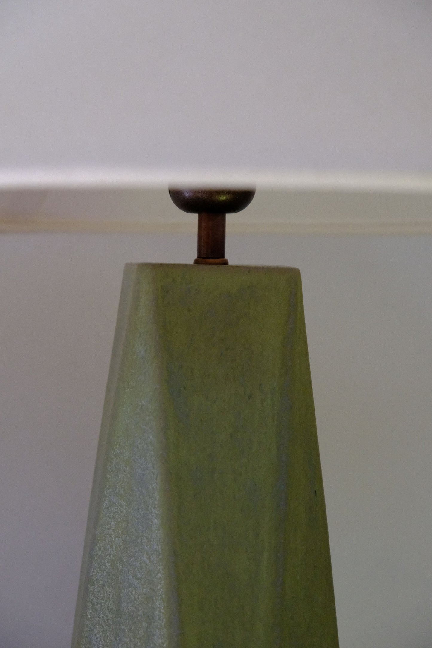 Liss Lamp, Ceramic